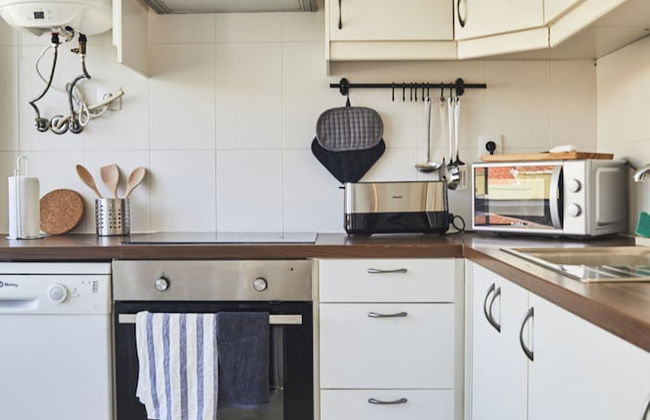 2 Bedroom Apartment Sol de Linda-a-Velha - Foto 16