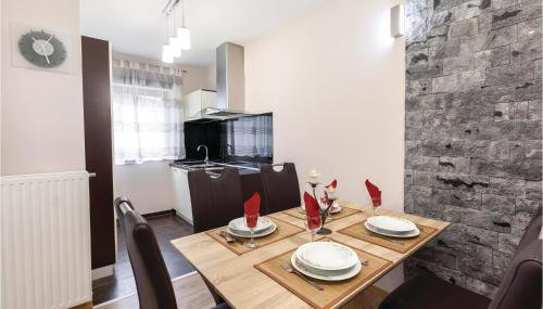 Awesome Home In Brestovac With Sauna - Foto 4