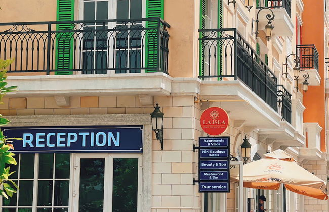 La isla Apartments & Villas – Sea View & Fireworks Phu Quoc - Foto 1