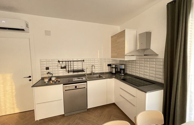 OlivAparts - Photo 21