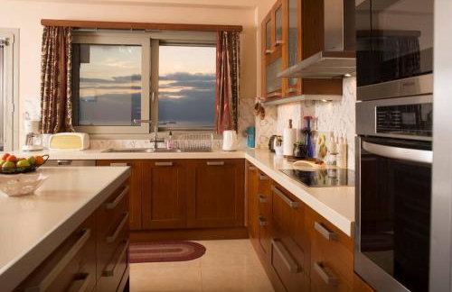 Modern Luxury Villa with Pool, just 5min to sea - Foto 12