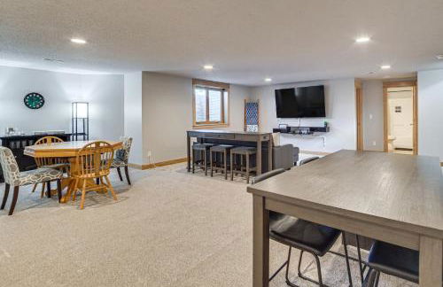 Hot Tub and Fenced Yard Spacious Fargo Home! - Foto 21