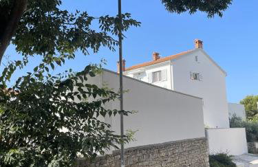 Valkane Beach Apartments - Photo 28