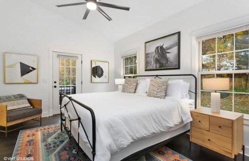 The Dakota by Juniper Holiday + Home - Photo 4