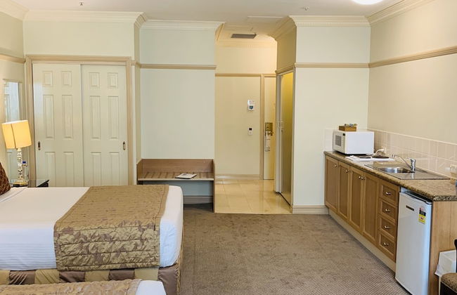 Royal Albert Hotel - Photo 27