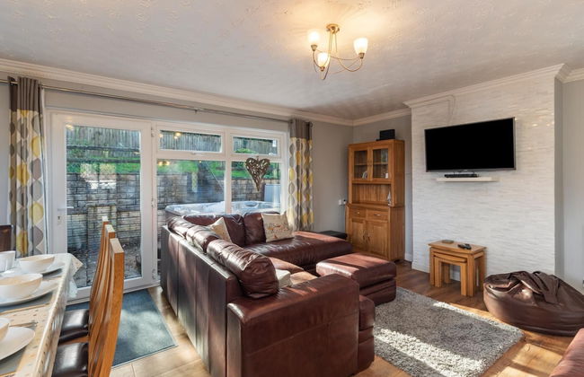 Hazelglade Cottage - Hot Tub, Games Room, Pet Friendly - Photo 31