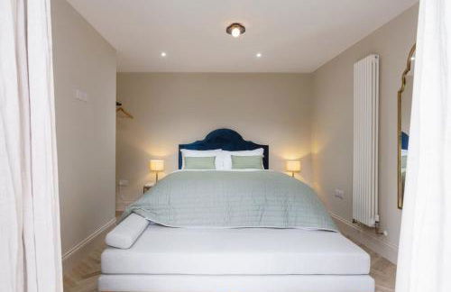Our House Collective - Luxury Stay in Lincoln City Centre, Hot tub, Sleeps 16 - Foto 50