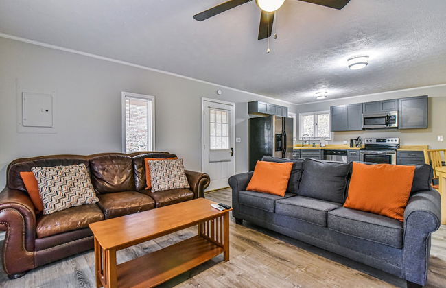 Pinners Compound- 4 BR hot tub fire pit - Foto 15