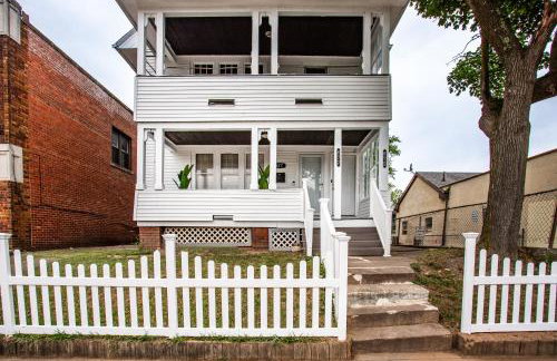 Amazing 3 bedroom home Steps, Airport, UofR, RIT, Strong - Foto 13