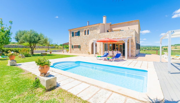 Angigal in Manacor With 4 Bedrooms and 3 Bathrooms - Foto 4, Habitación