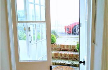 Beachfront Studio Apartment - Foto 14