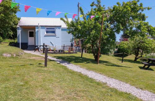 The Studio - Photo 2