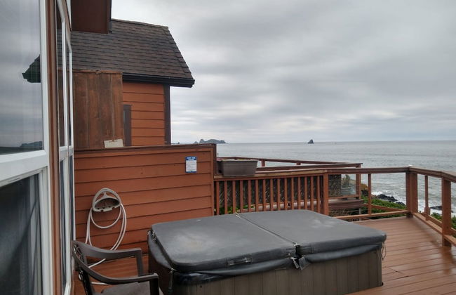 Ocean Front Cabin 11 w Jacuzzi Superb Views - Foto 9