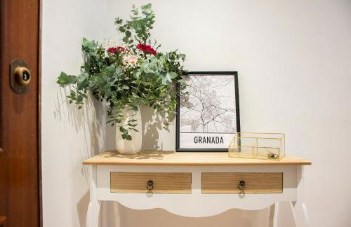 Duerme junto a la Plaza de Toros de Granada. - Foto 9