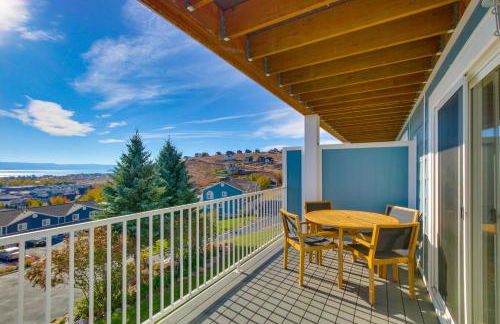 Spacious Garden City Townhome with Lake Views! - Photo 25