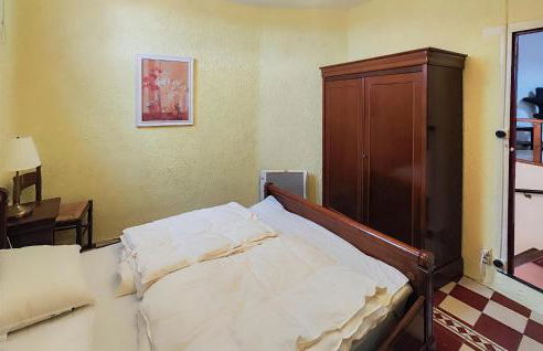 2 Bedroom Amazing Home In Servian - Foto 23