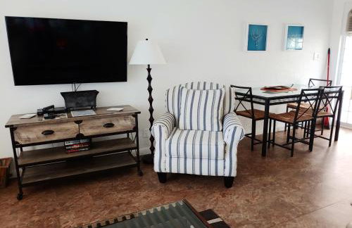 Sunrise Ocean Suites - Photo 4