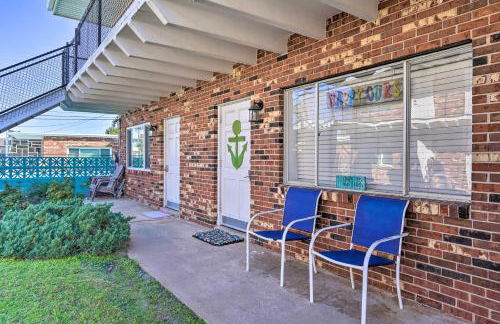 Steps to Sand, Pool Access Cozy Panama City Condo - Foto 2