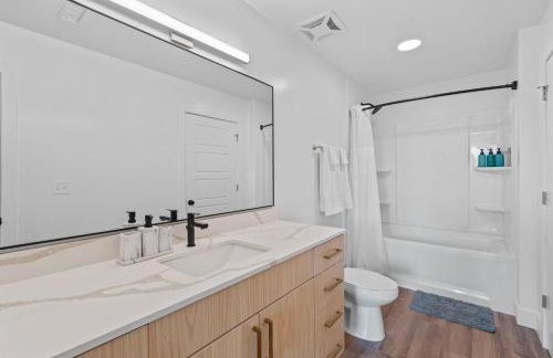 Stylish 2BR with Pool Central SLC - Great Access - Foto 9