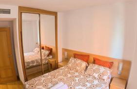 Apartamentos CON PISCINA CERCA F1, ESTADIO METROPOLITANO, IFEMA, CLINICA DE NAVARRA Y AEROPUERTO-parking - Foto 17