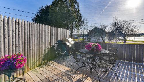 Oceanside Bass Harbor Home with Peaceful Deck! - Foto 2