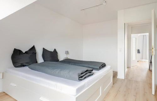 Zentrales City Apartment EDEN - 1 Min zum HBF - Ideal für Trips nach Köln, Düsseldorf, Wuppertal, Messe - Balkon, Küche, 2 Zimmer, Renoviert 2025 - Foto 25