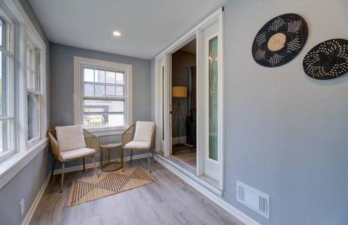 Stylish home Garage Walk to Lake Minutes from Airport - Foto 12