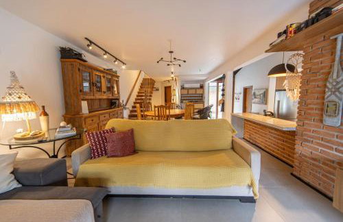 Casa com Piscina e Area Gourmet em Barra do Una - Foto 8