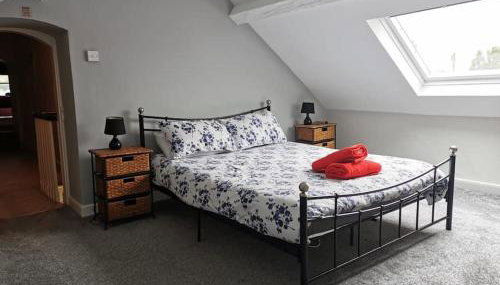 Spacious 3 Bedroom Apartment in Hillsborough, NI - Foto 4