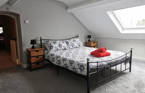 Spacious 3 Bedroom Apartment in Hillsborough, NI - Foto 4