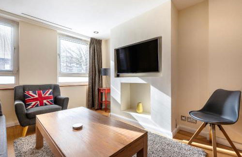 Tower Bridge 2BR apartment for 6 with terrace - Photo 3