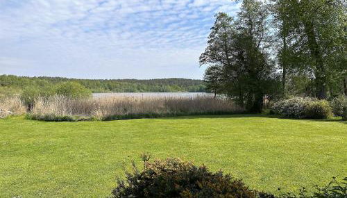 Ferienhaus am See auf großem Grundstück, Kaminofen - Foto 3