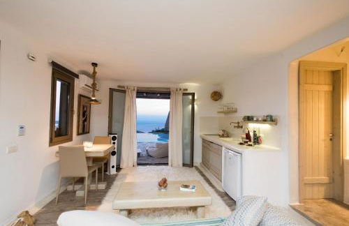 Amallini Suites Mykonos - Photo 54