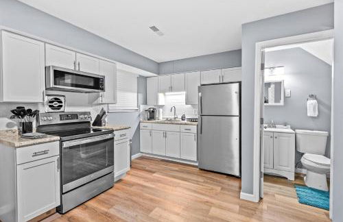 Spacious 2 Bedroom Townhome by StayLage - Foto 15