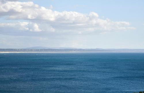 Infinite Ocean View w/ Free Parking By TimeCooler - Foto 38