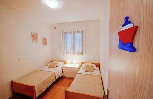 Luxury Apartment with heated pool in Starigrad - Foto 12