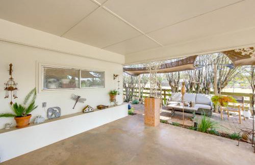 Fire Pit and Patios Peaceful Alto Getaway! - Foto 34