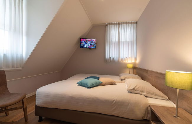 Beautiful Holiday Home With a Whirlpool - Photo 7