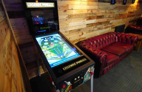 Northfield Cottage, Games & Arcade Room, Dog Friendly HS2, NEC, BHX, M42, Family Gatherings, Contractors, Hot Tube Hire Optional - Foto 13