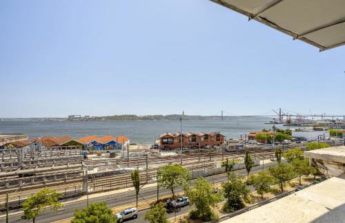 Downtown Riverside by Homing - Photo 3