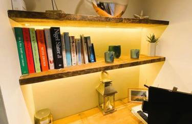 Beautiful Immaculate Aldeburgh cottage, free parking, sunny outdoor space, dog friendly - perfect for Spring seaside escapes - Foto 28