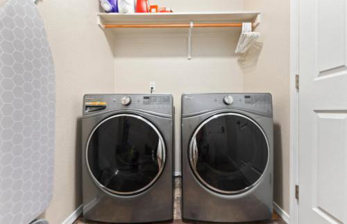 Pet Friendly Stay Sleeps 9 Pool Workspace - Foto 25