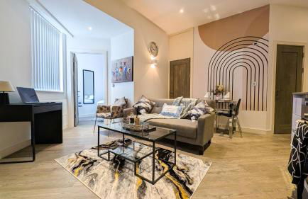 Cozy Luxury Apartment In The Heart Of Slough -The Bethel Suite - Foto 1