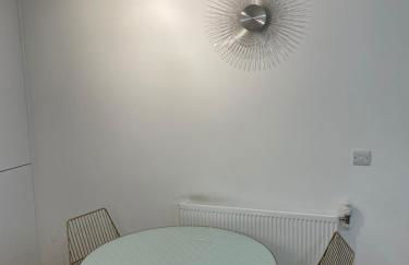 2 Bed-sleeps4-parking-balcony-nearcitycentre - Foto 15