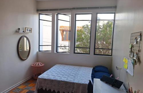 Casa espaçosa no centro - Foto 8