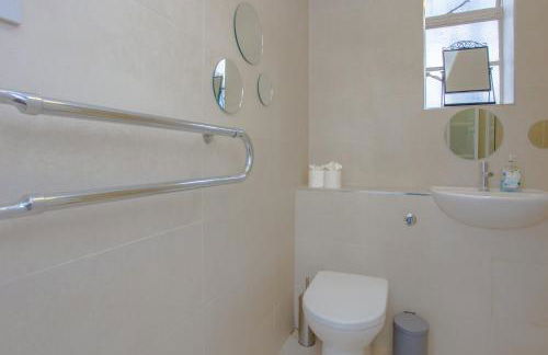 Contemporary 2 Bedroom Flat in Bayswater - Foto 18