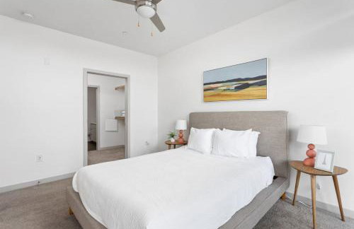 CozySuites at 747 Apts - Foto 26