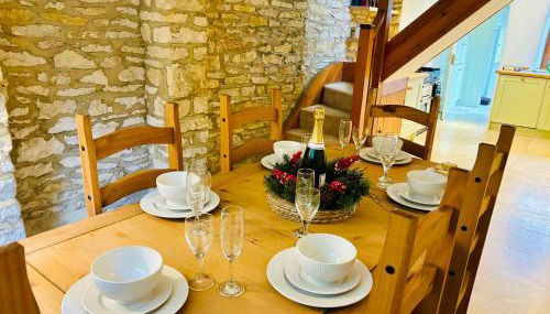 Cotswold Home over 4 floors - perfect for Families Friends Contractors - Foto 4