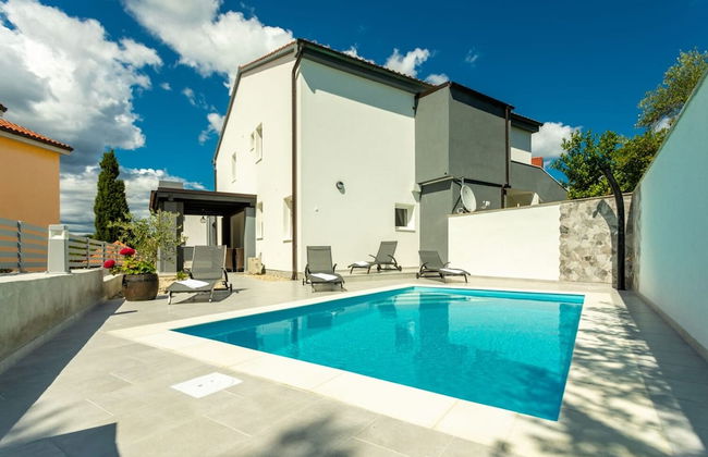 Krk - With Private Pool - H - Photo 1