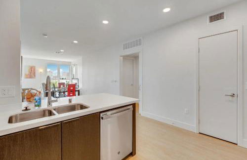 Stylish 2BR Near Dodgers Stadium by Oneluxstay - Foto 39